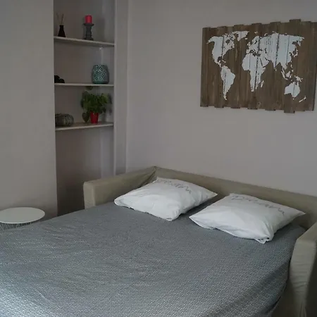 Ethnic Chic Apartment *